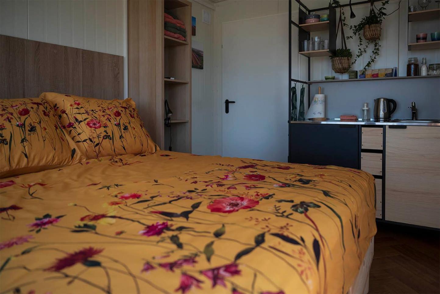 Bloem & Bed Bed & Breakfast 't Zand Luaran gambar